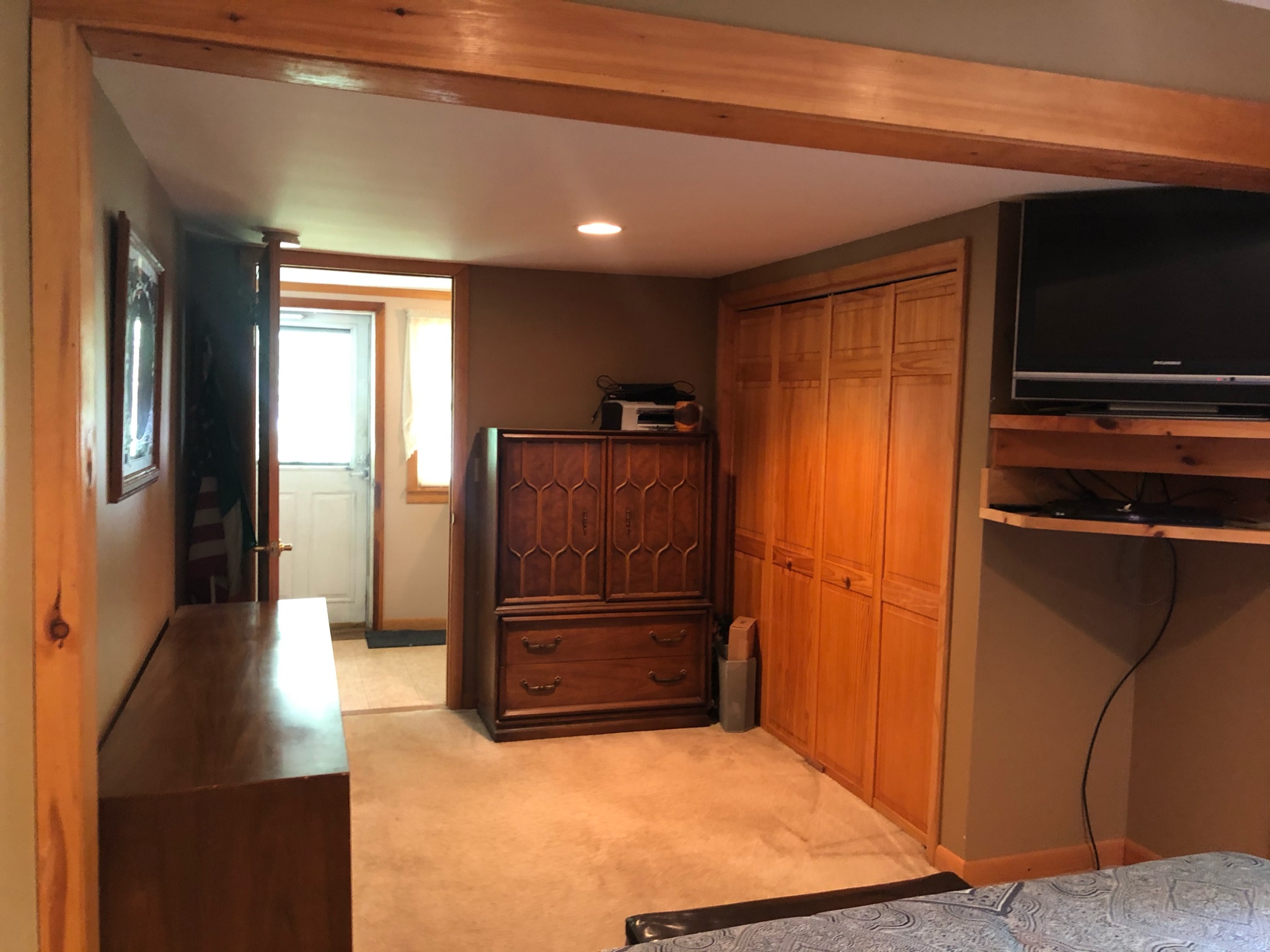 carpeted bedroom