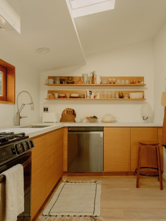 wood kitchen cabinets