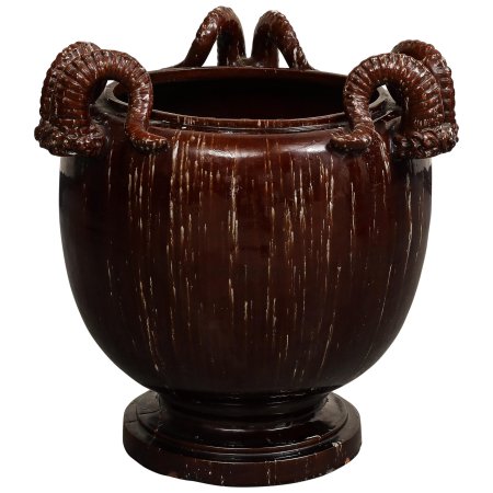  dark red pot