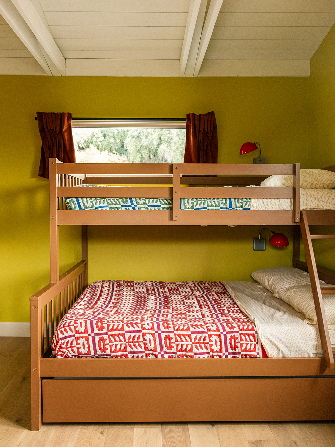 wood bunk bed