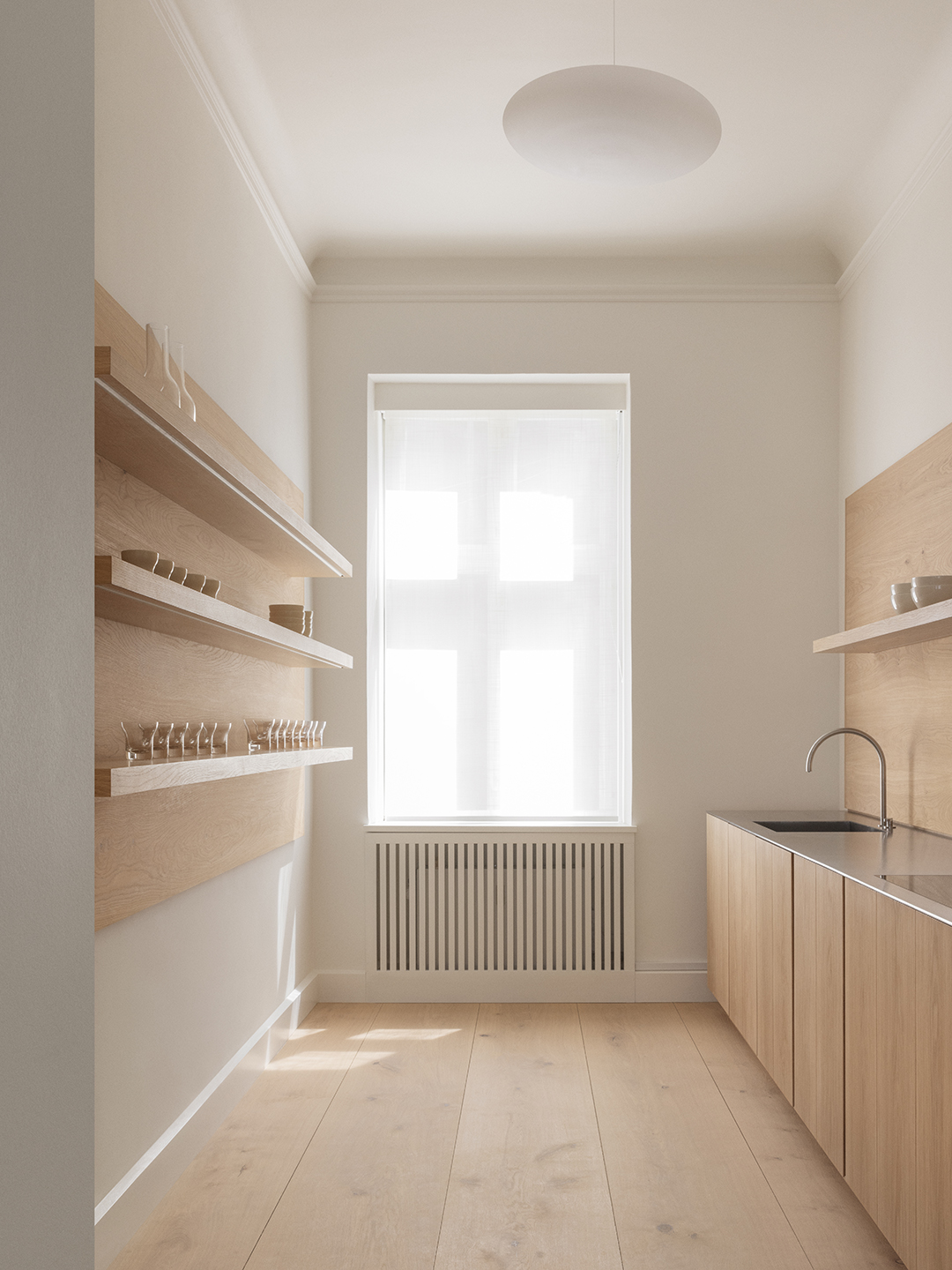 3-days-of-design-renovation-decorating-ideas-2024-Dinesen-Apartment-Domino-01