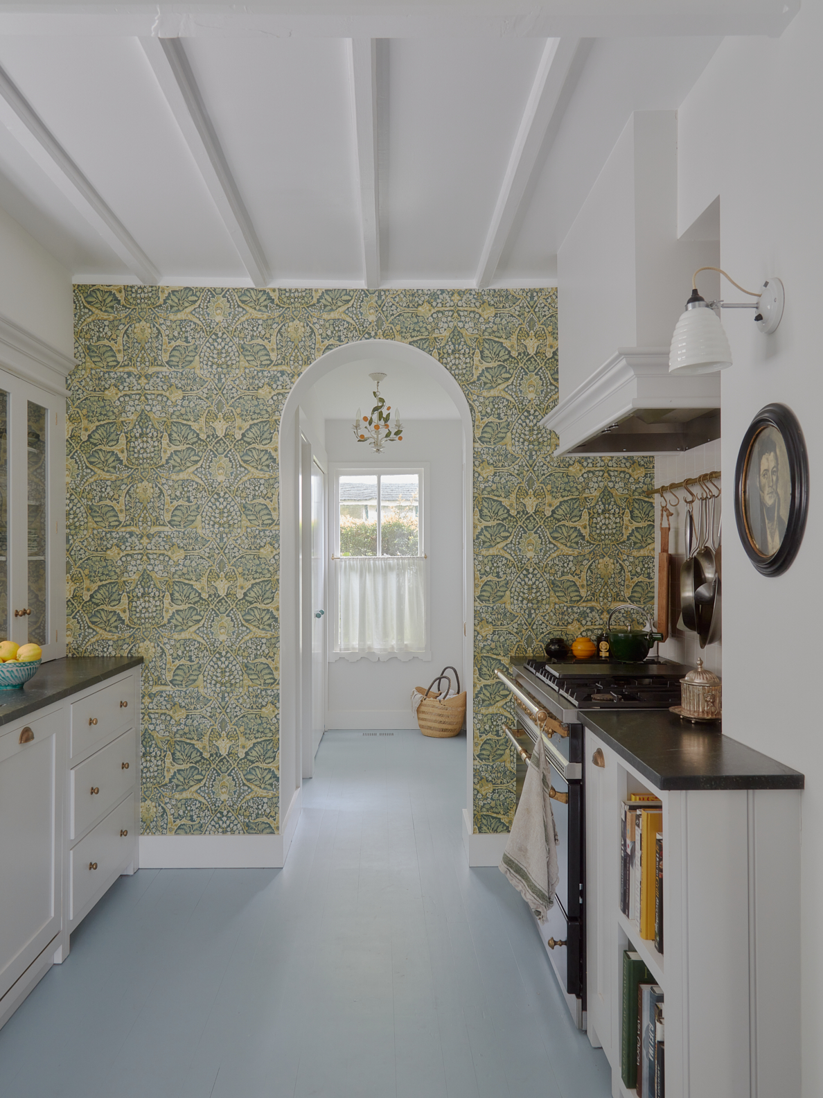 floral wallpaper in kitchen