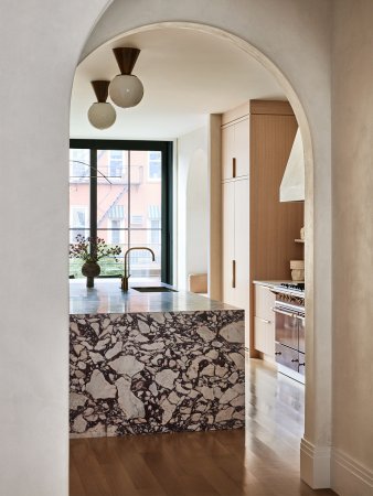 marble kitchen island