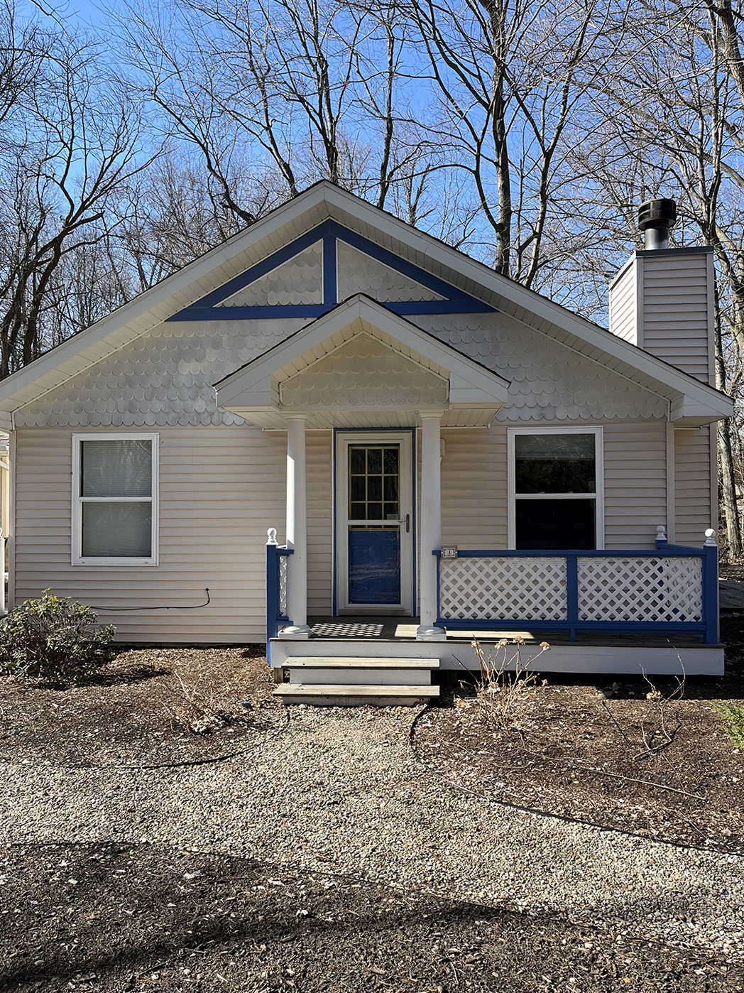 white vinyl house