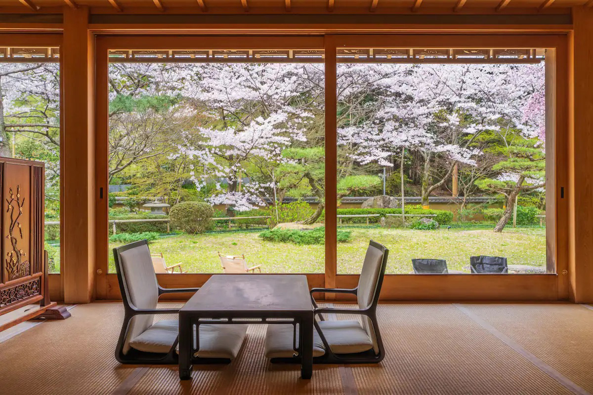 Cottage seating area with garden view