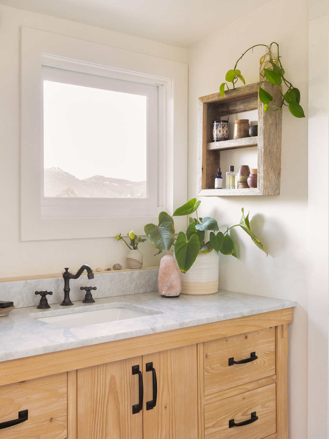 wood bathroom vanity