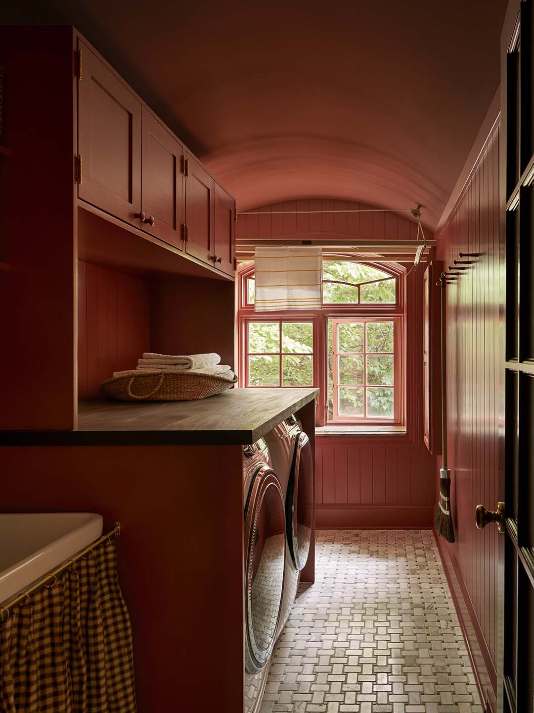 red laundry room